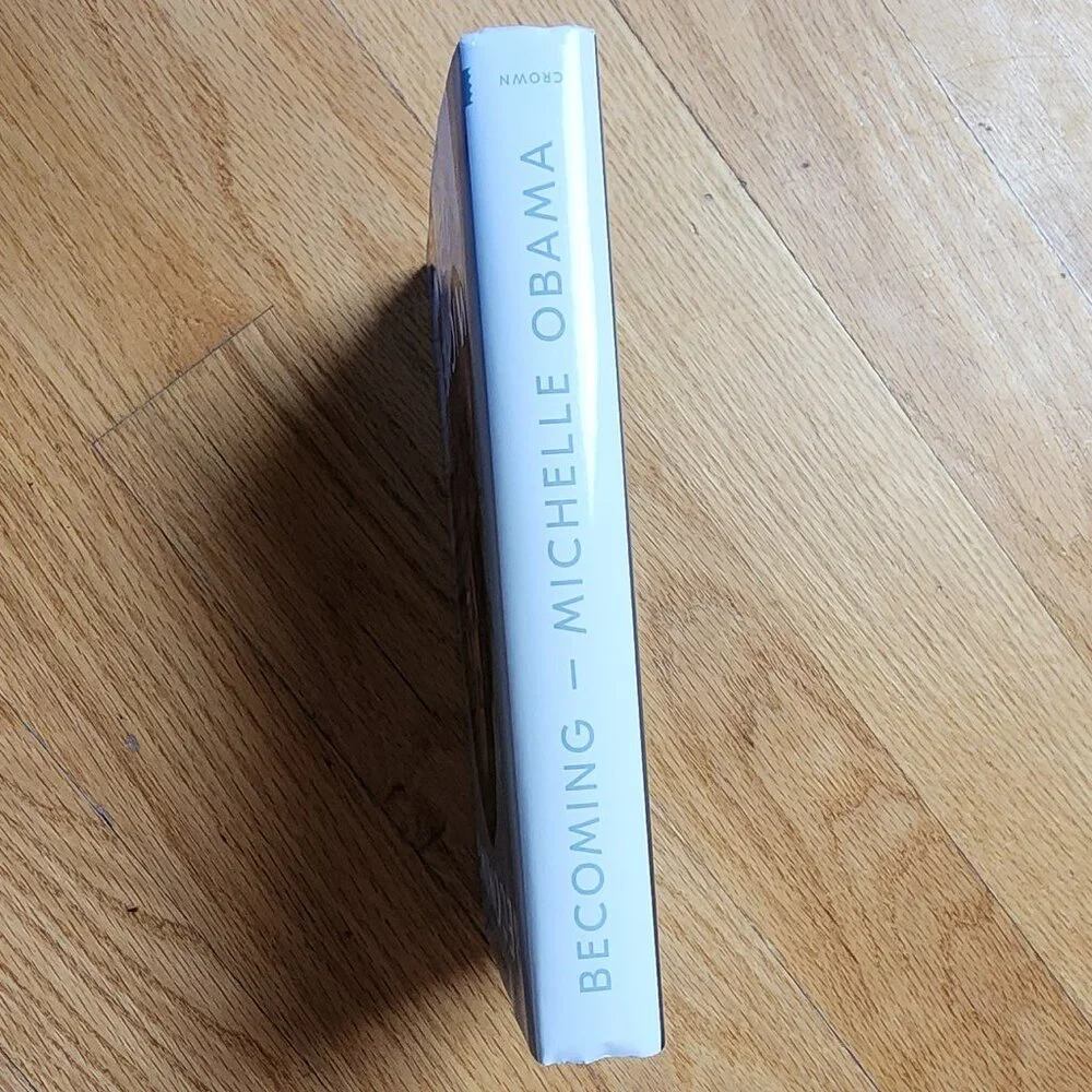 Becoming Hardcover By Michelle Obama - Picture 5 of 8